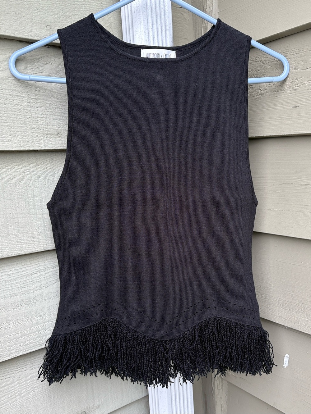 NWT Whiteroom & Cactus Sleeveless Black Fringe Hem knit tank. Sz M - so cute!!